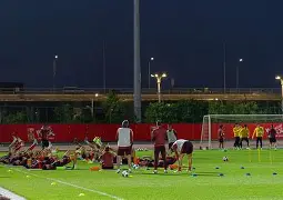 C7娱乐官网-阿雅克肖队在比赛中展现出色防守(阿雅克肖队在比赛中展现出色防守的精神)